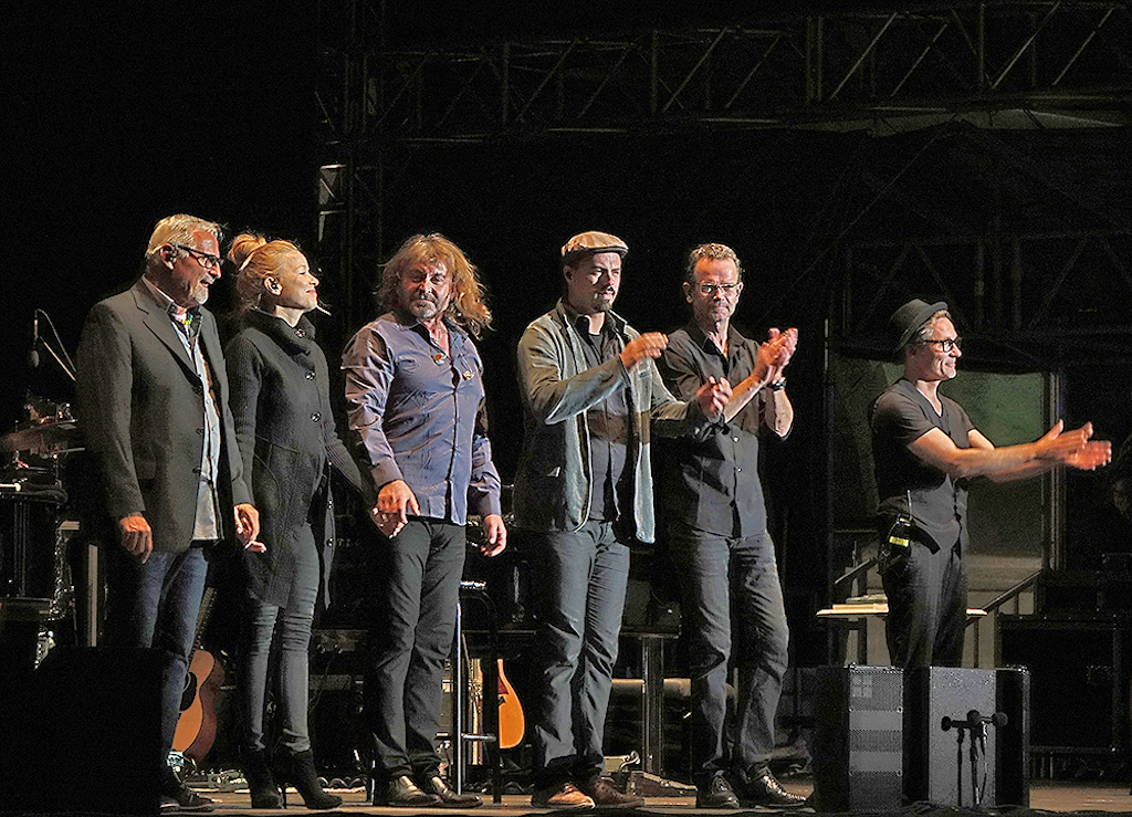 Wecker mit Band.jpg