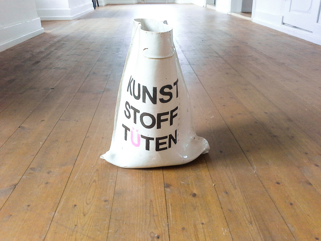 Kunststoff-T&uuml;ten_1.jpg
